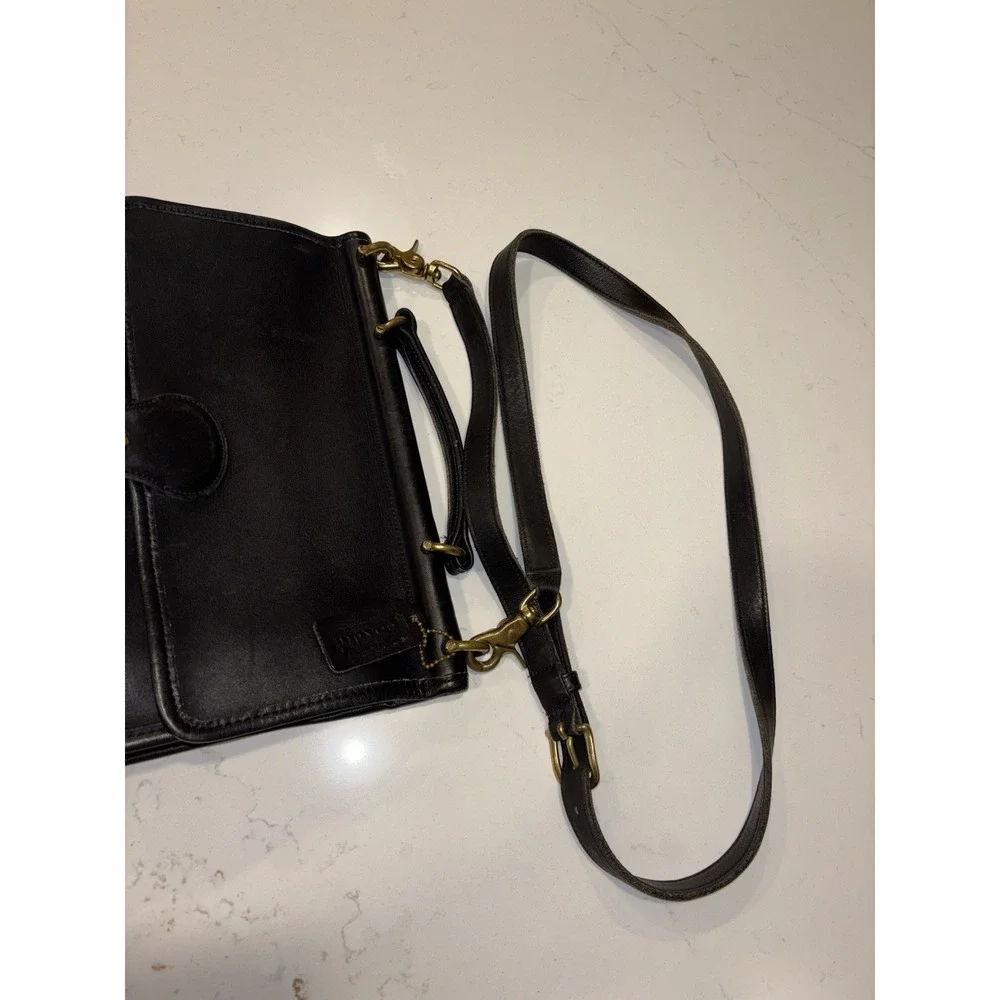 Vintage Coach 9927 Willis Purse Black Leather Turn Lock Top Handle Crossbody Bag